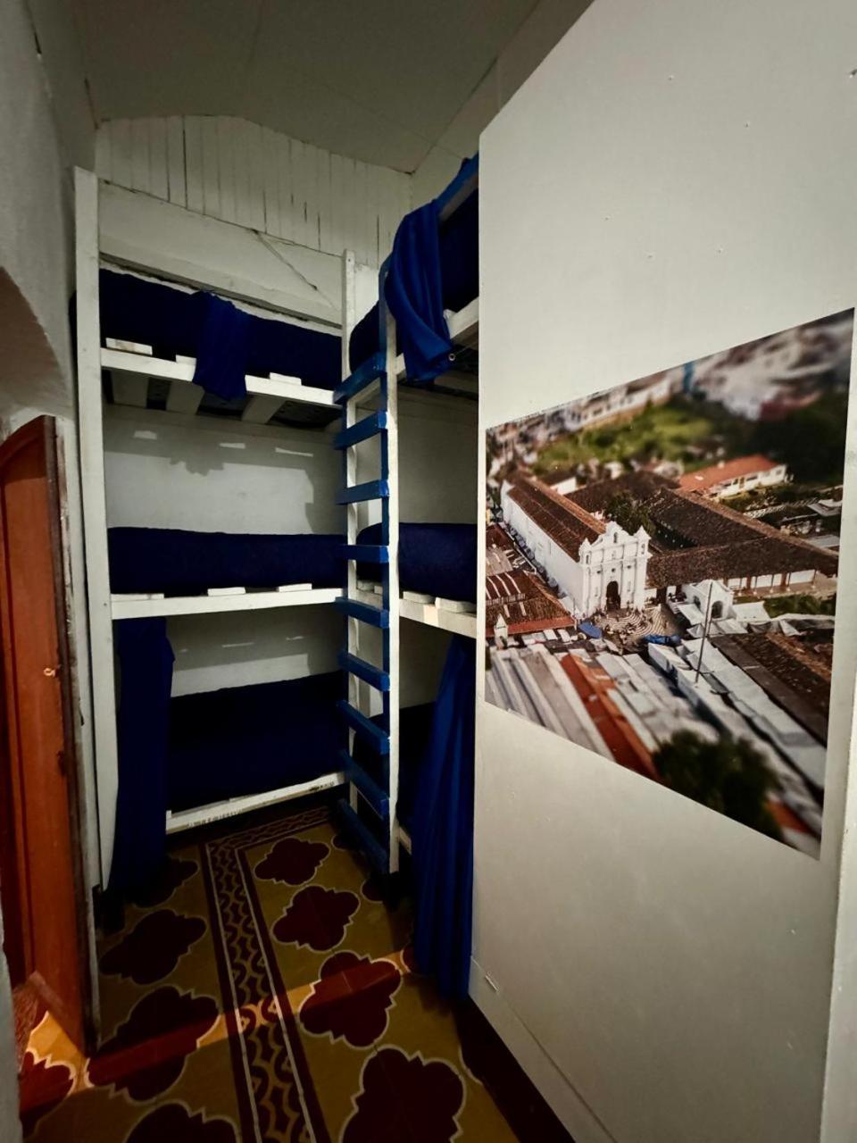 אנטיגואה גואטמלה Kamazoztz Hostel And Travel מראה חיצוני תמונה