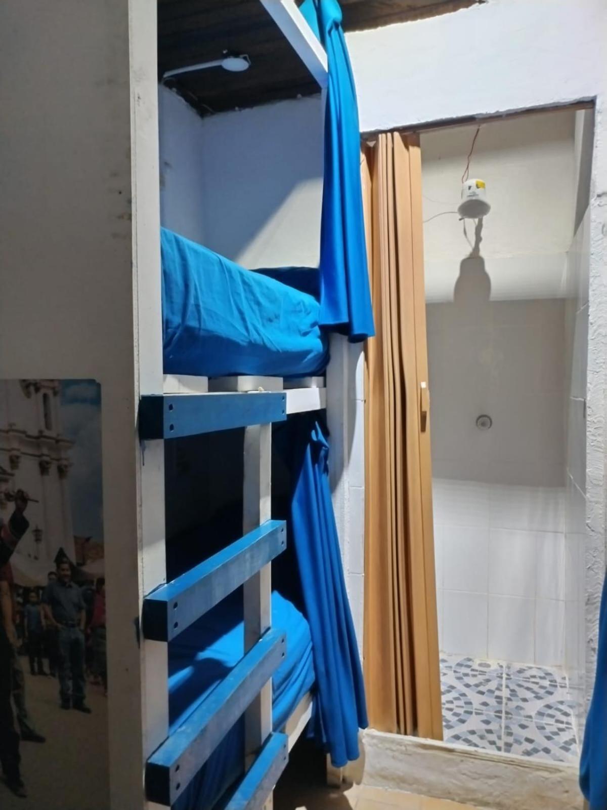 אנטיגואה גואטמלה Kamazoztz Hostel And Travel מראה חיצוני תמונה